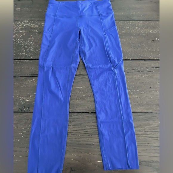 Lululemon leggings size 6 - Picture 1 of 5